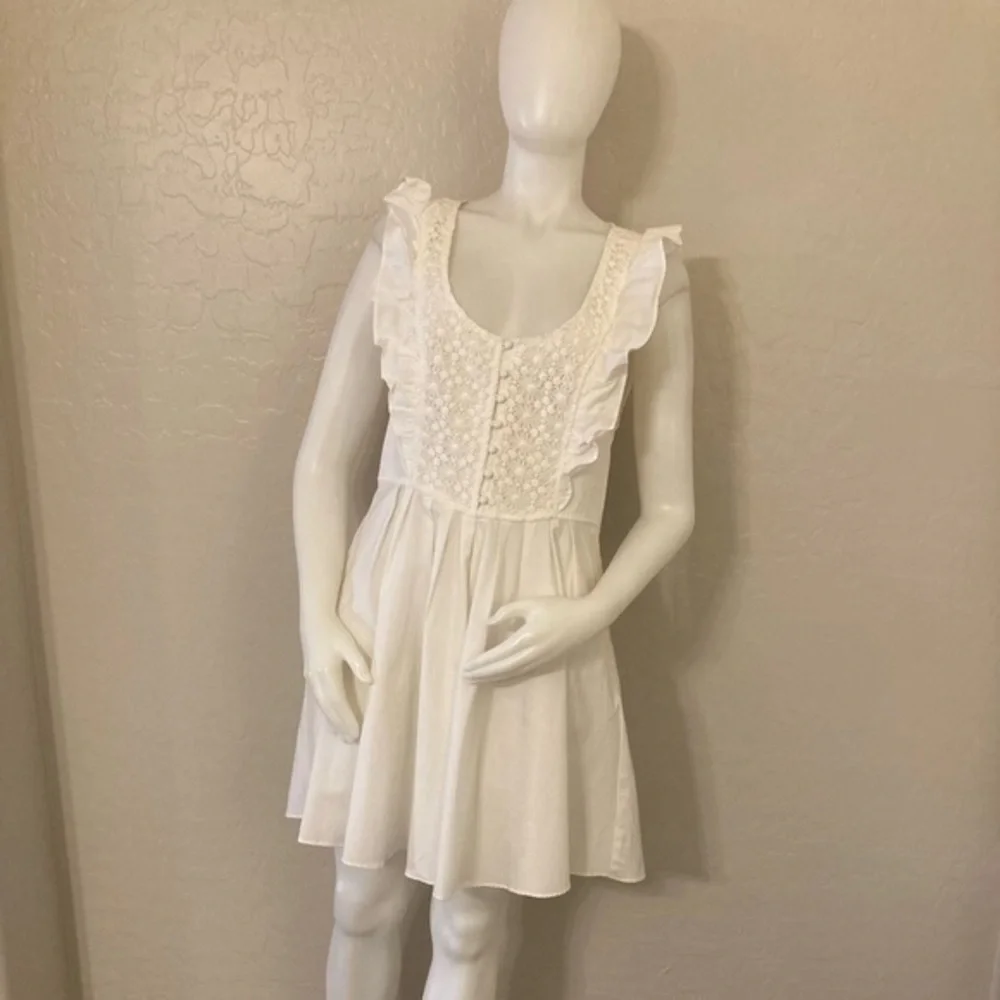 Free People Women Half Moon Crochet Ruffle Embroidered Dress In White Sz Large